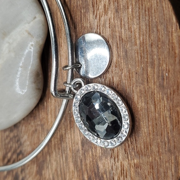 Onyx gem charm bracelet B3214 - Picture 2 of 2